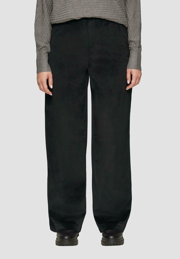 s.Oliver WIDE AUS MIT ELASTISCHEM BUND - Trousers - schwarz