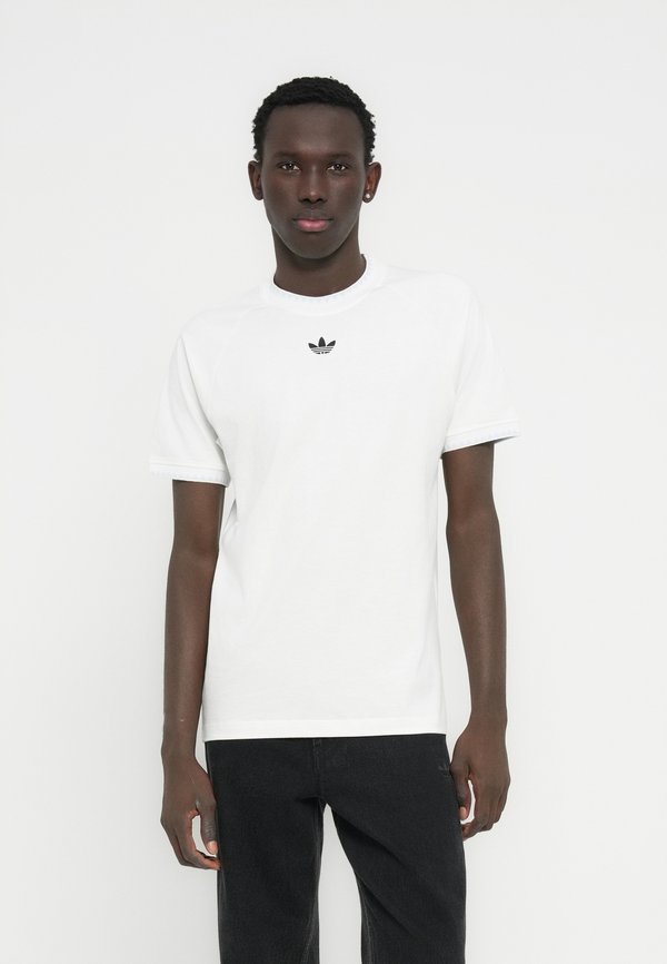 adidas Originals CHEST UNISEX - Basic T-shirt - white