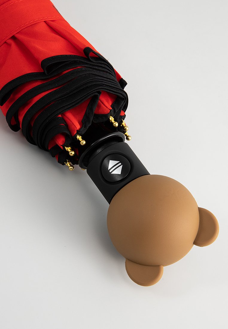MOSCHINO