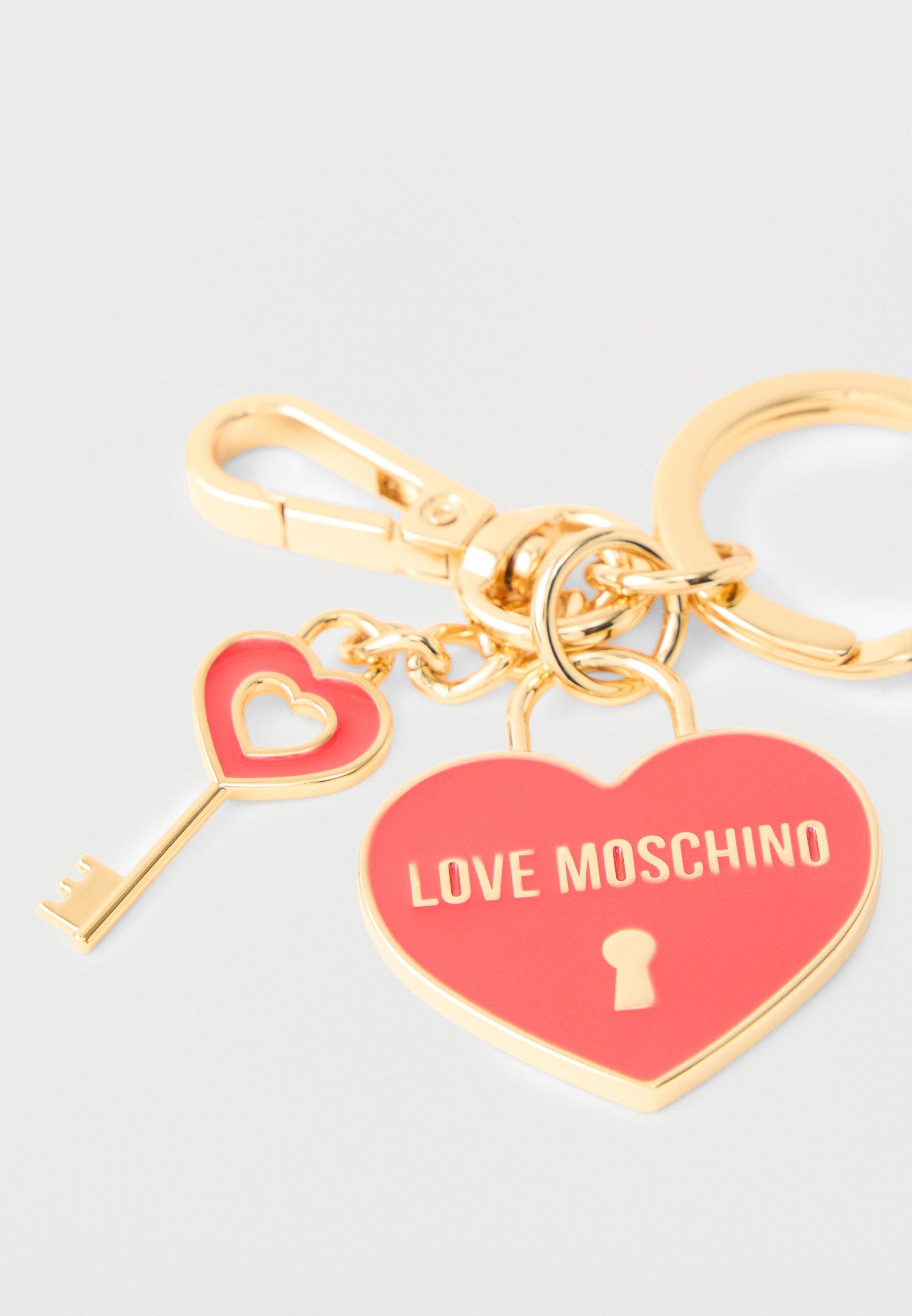 Love Moschino