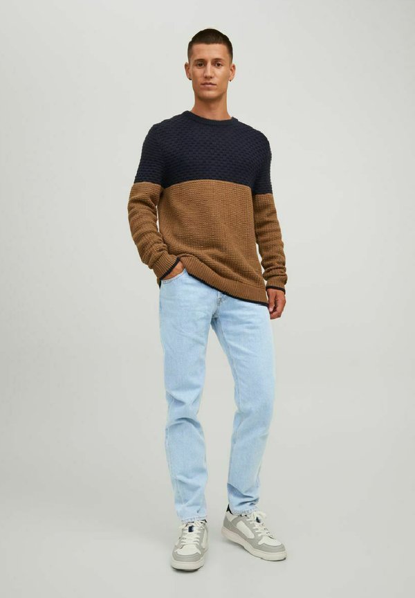 Jack & Jones Tapered fit JJIMIKE JJORIGINAL AKM 223 NOOS