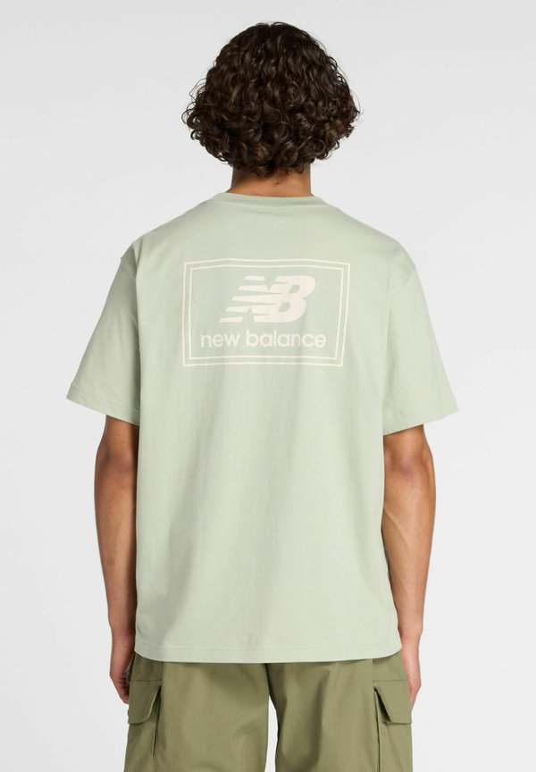 New Balance LABEL  - Print T-shirt - garter snake