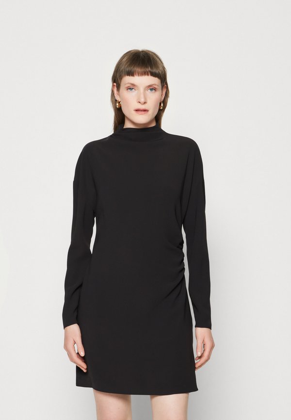 Calvin Klein STRUCTURE SHIFT DRESS