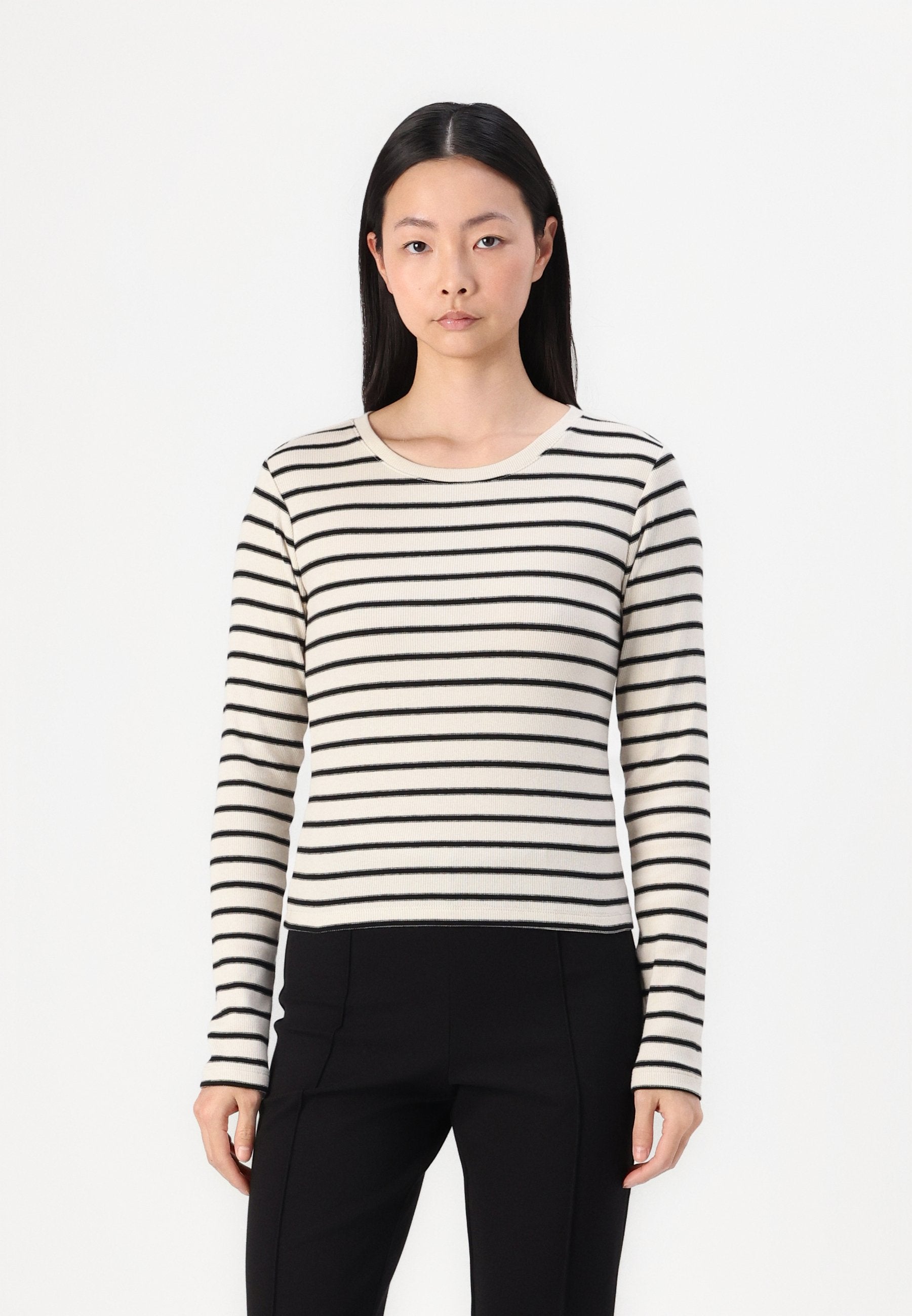 GAP CROP CREW