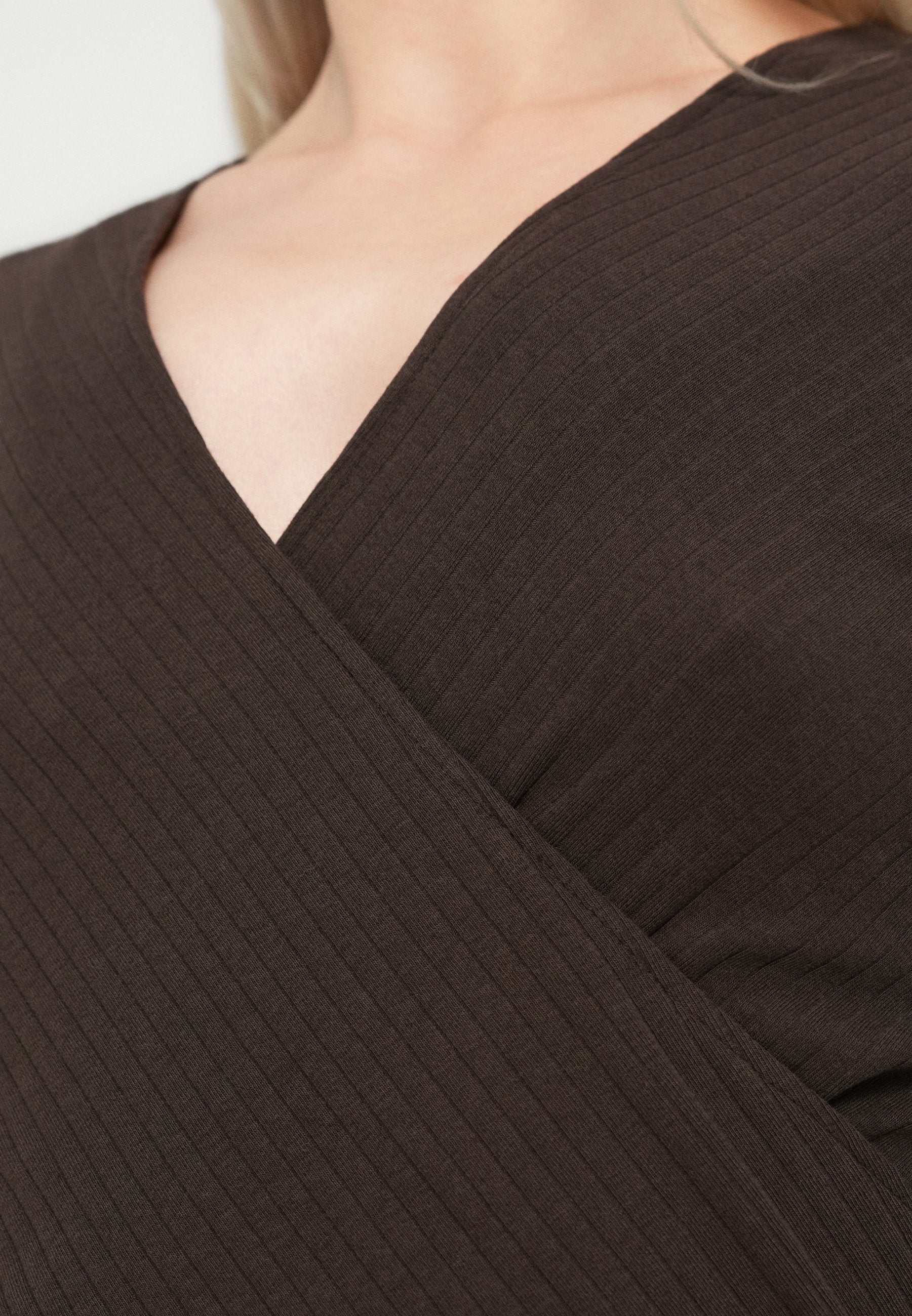 GAP WIDE WRAP