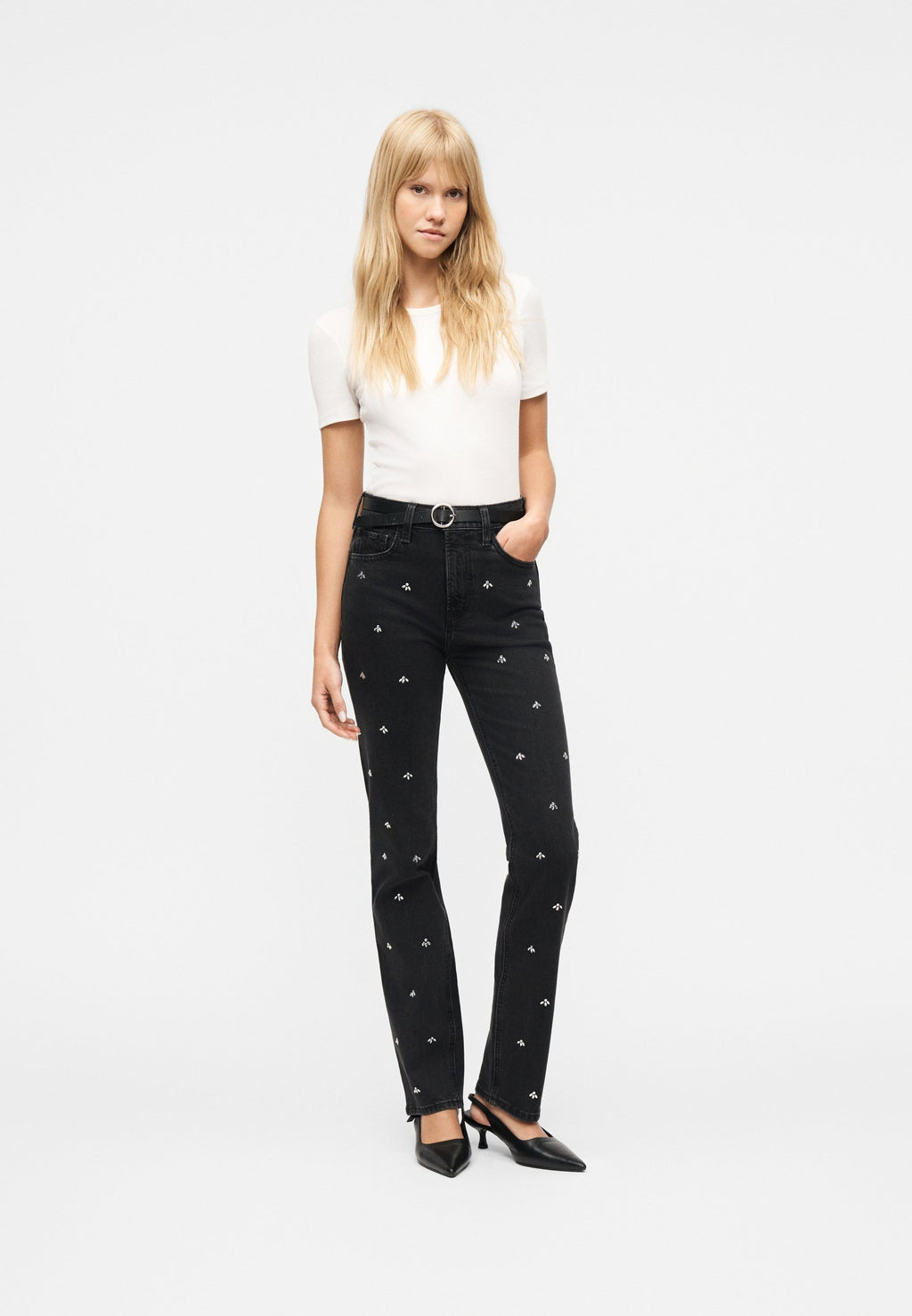 GAP EMBELLISHED