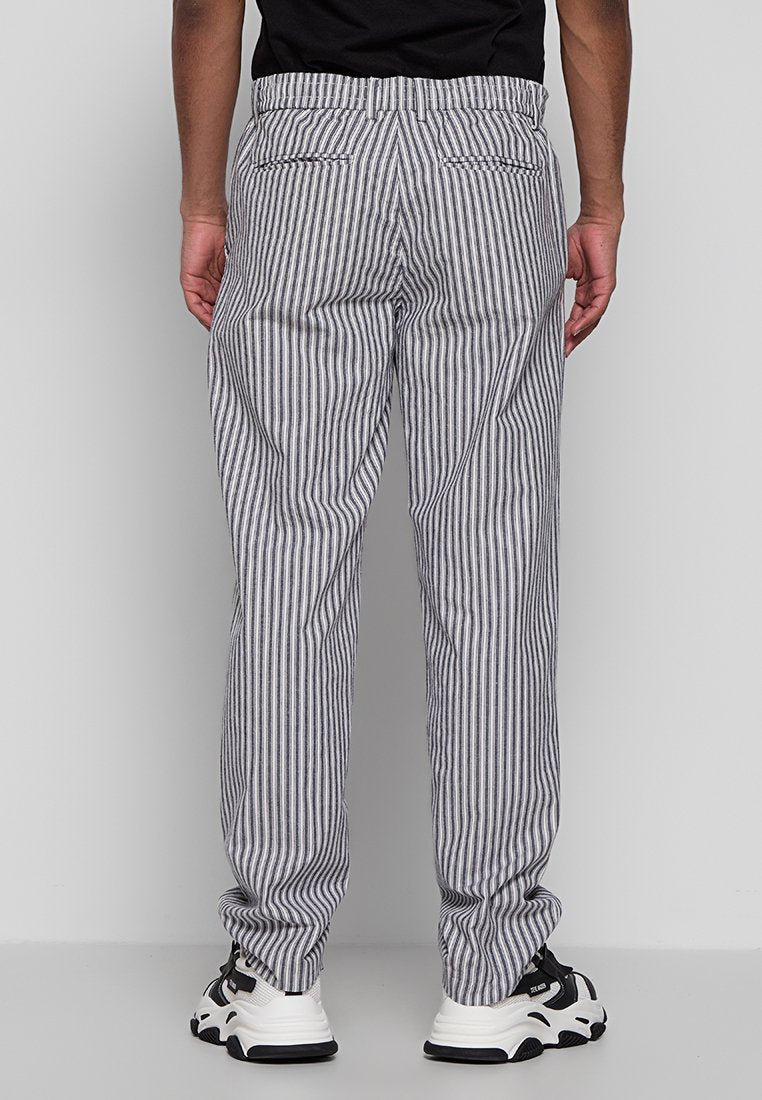 RELAXED FIT Media 3