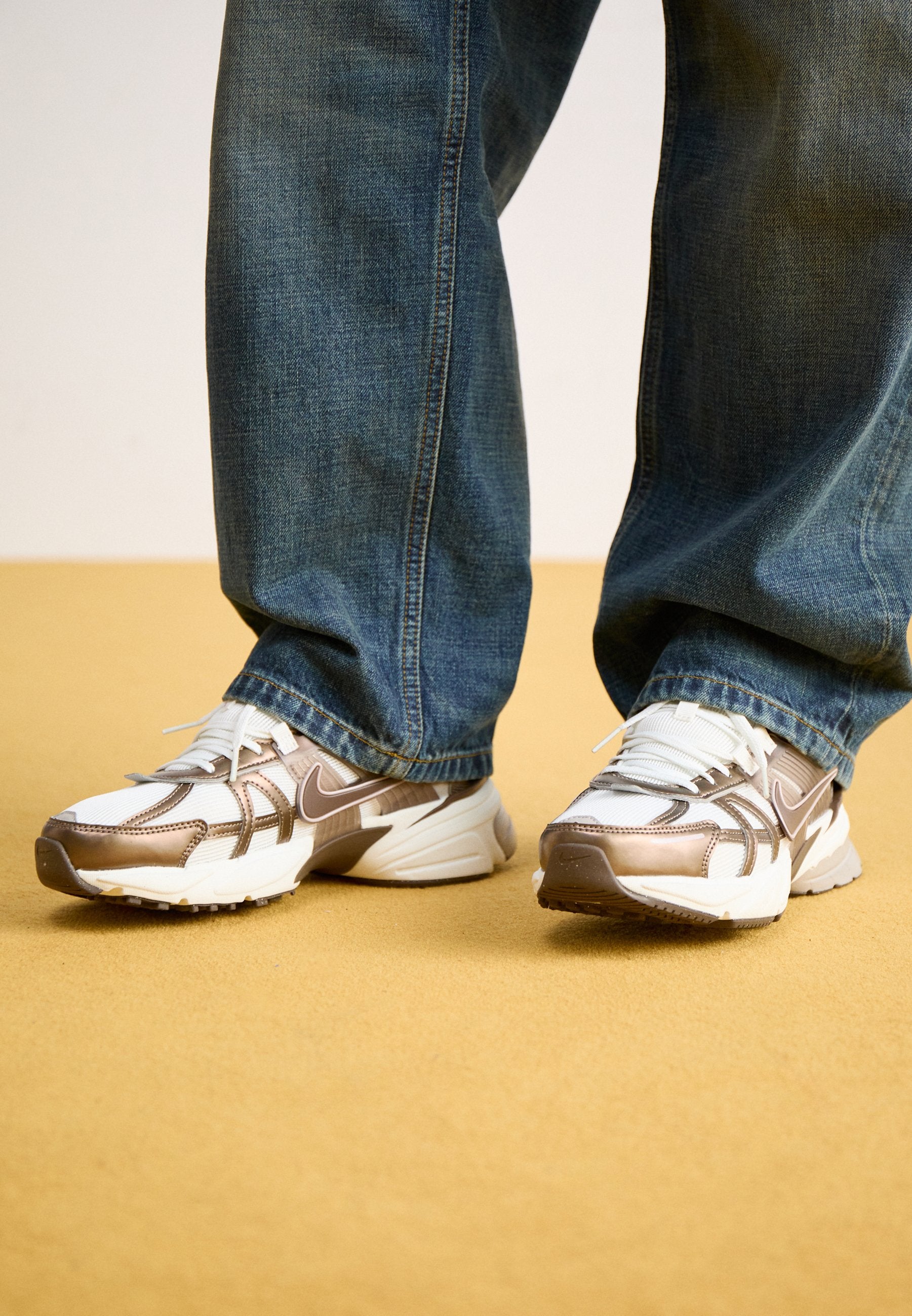 Nike Sportswear V2K RUN