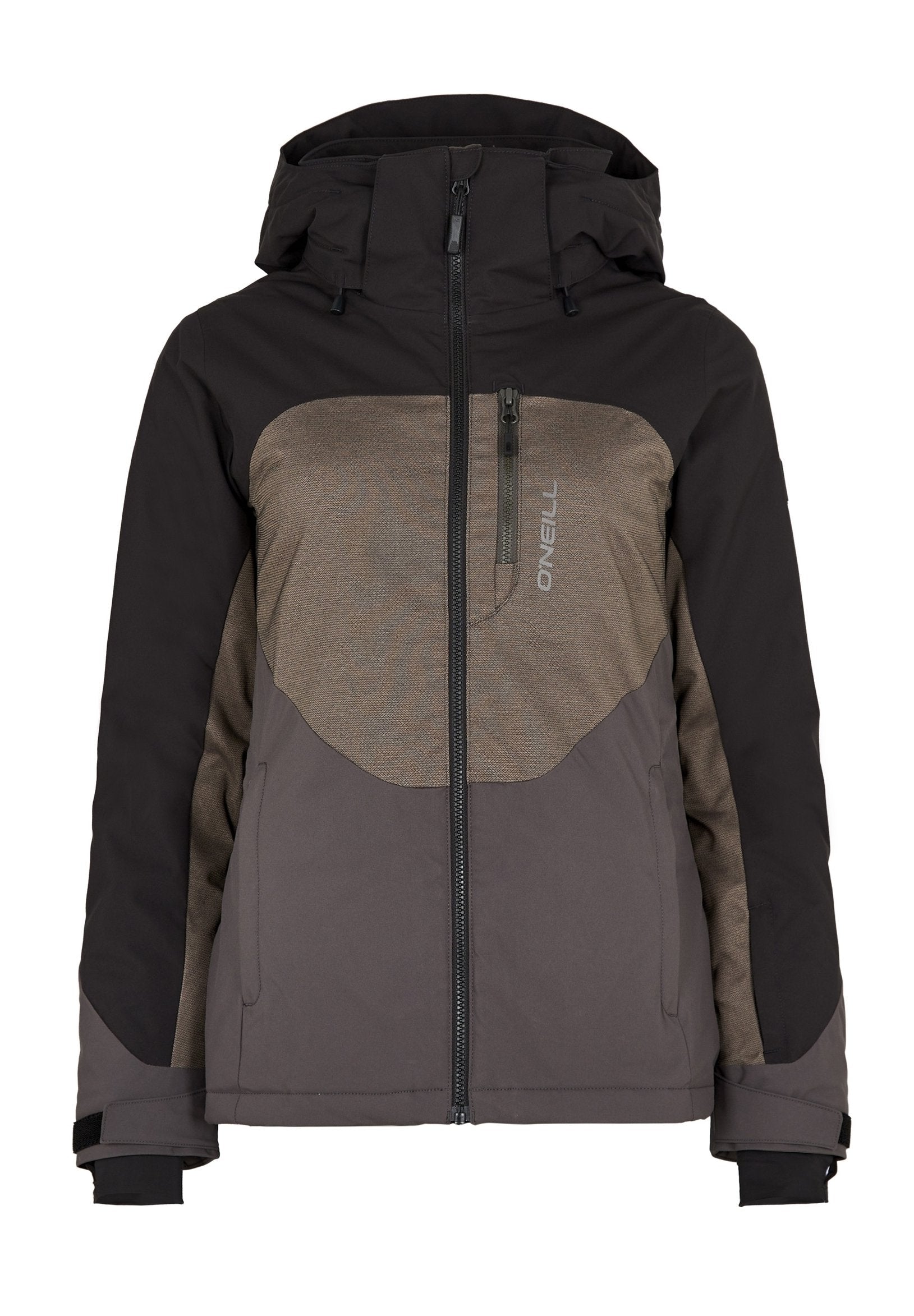Skijacke in Schwarz und Dunkelbraun, mit durchgehendem Reißverschluss, verstellbarer Kapuze und texturiertem Brustpanel. Mit Handgelenktaschen und Reißverschlusstaschen.