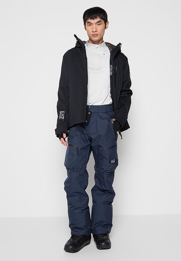 EA7 Emporio Armani