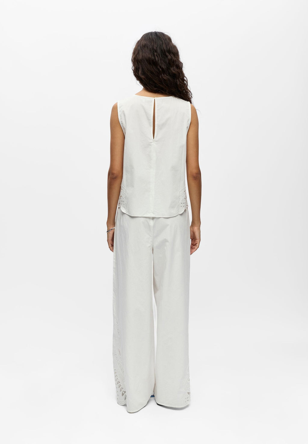 Object Sleeveless Detailed
