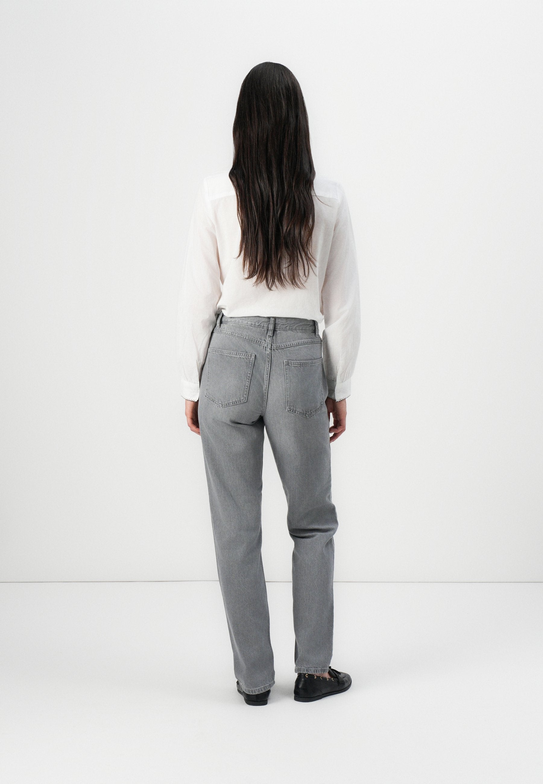 Straight fit ONLLUMI Mid waist Mom Media 4