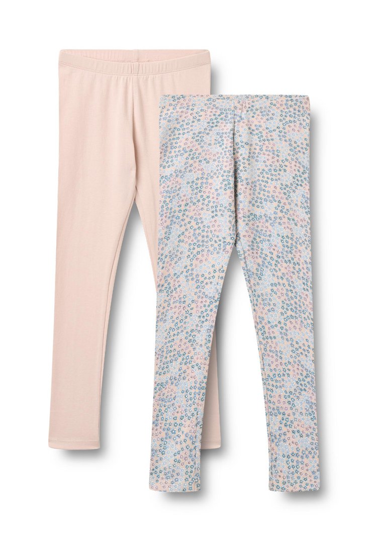 Zwei Leggings-Paare: eines einfarbig in Hellrosa, das andere mit kleinem Muster aus blauen und pinken Blumen auf weißem Hintergrund.