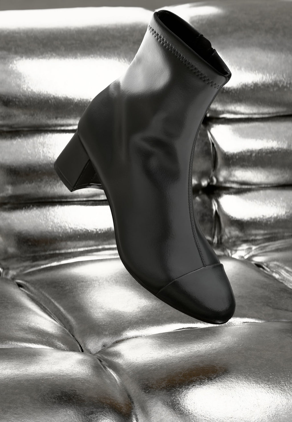 ALDO TIFFY PILLOW WALK