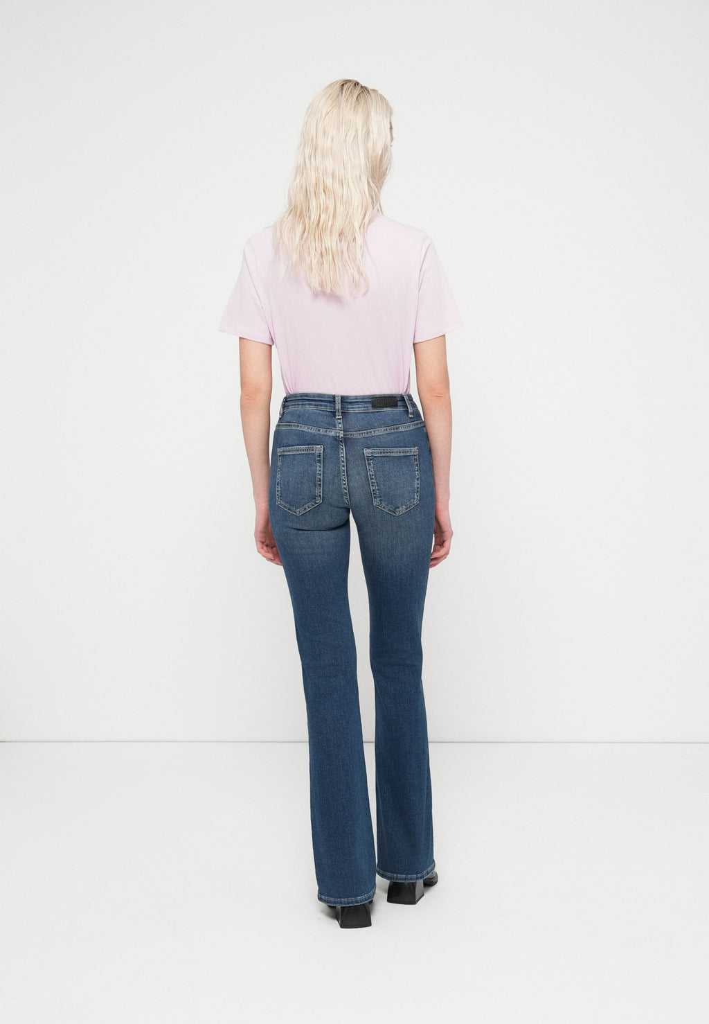 Flared fit ONLBLUSH Mid waist Media 4