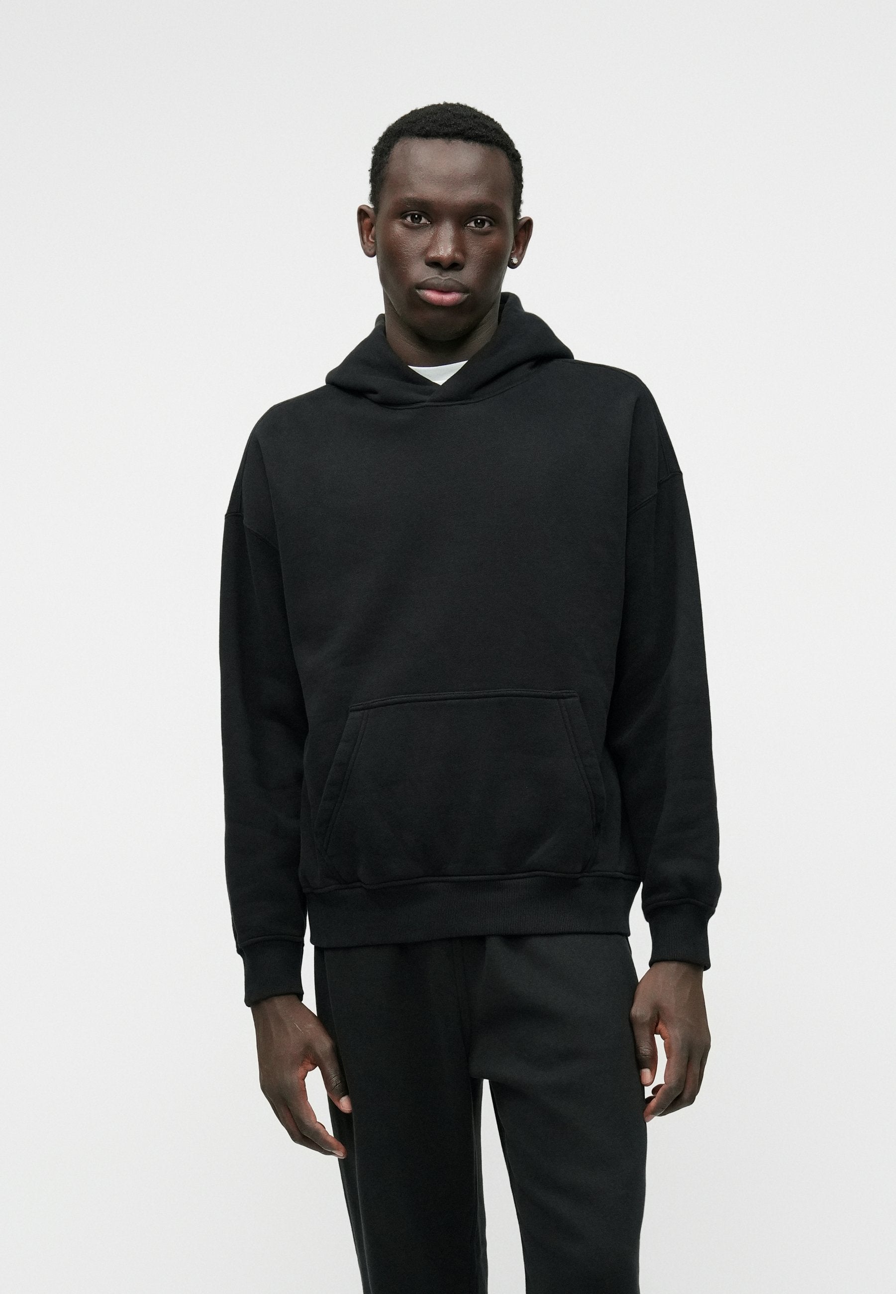 Abercrombie & Fitch ESSENTIALS