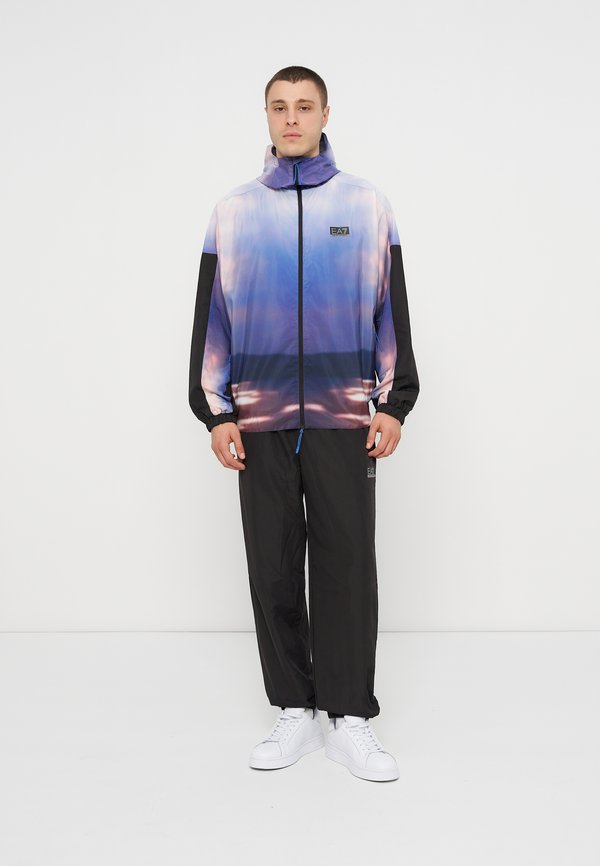 EA7 Emporio Armani