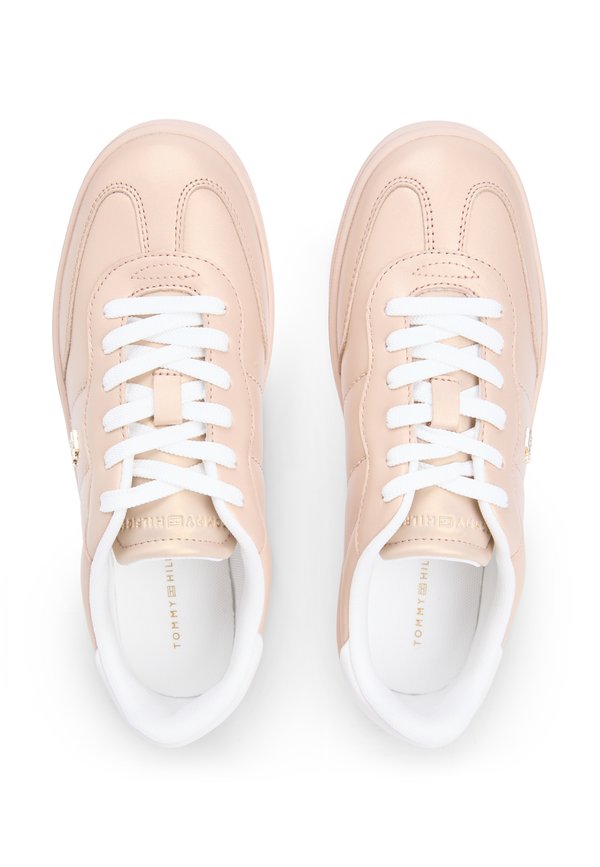 Tommy Hilfiger TH MONOGRAM METALLIC TRAINERS WITH LEATHER