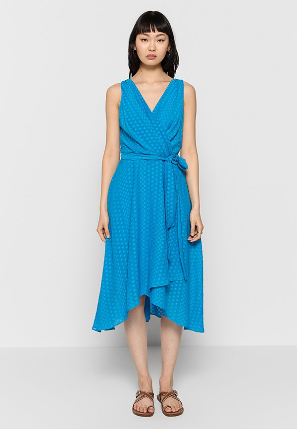 DKNY