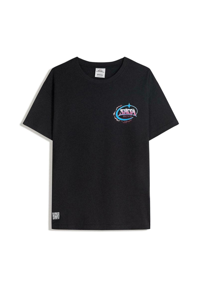 KPOP DEMON HUNTERS SAJA BOYS SHORT SLEEVE PRINT  Media 1