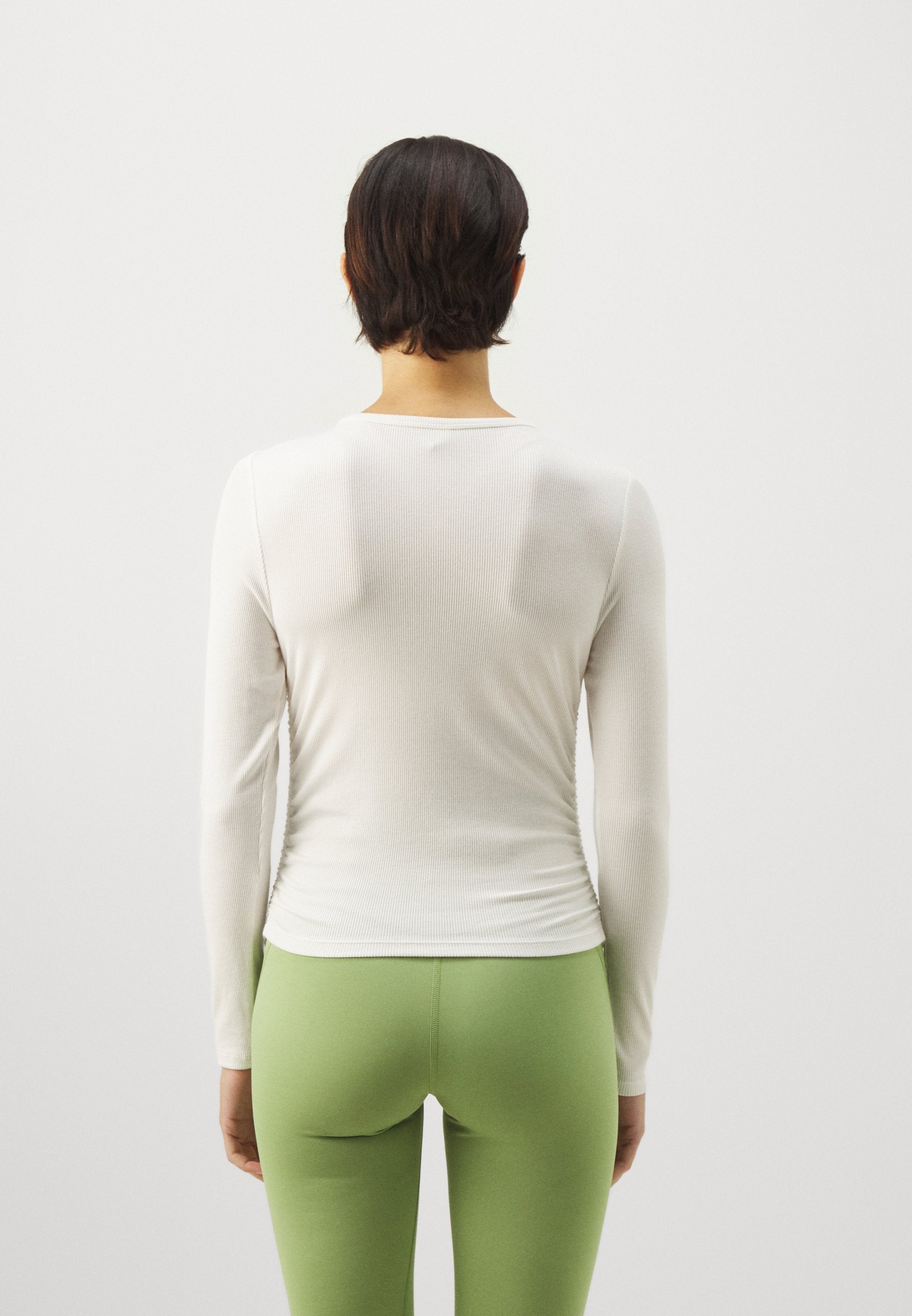 DKNY LONG SLEEVE CREW WITH SIDE RUCHING