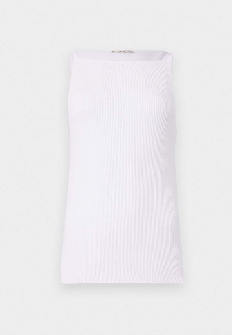 Weißes ärmelloses Top aus Rippstoff. Hat einen geraden Schnitt und einen weit ausgeschnittenen Rundhalsausschnitt. Glatte Textur ohne sichtbare Muster oder Akzente.