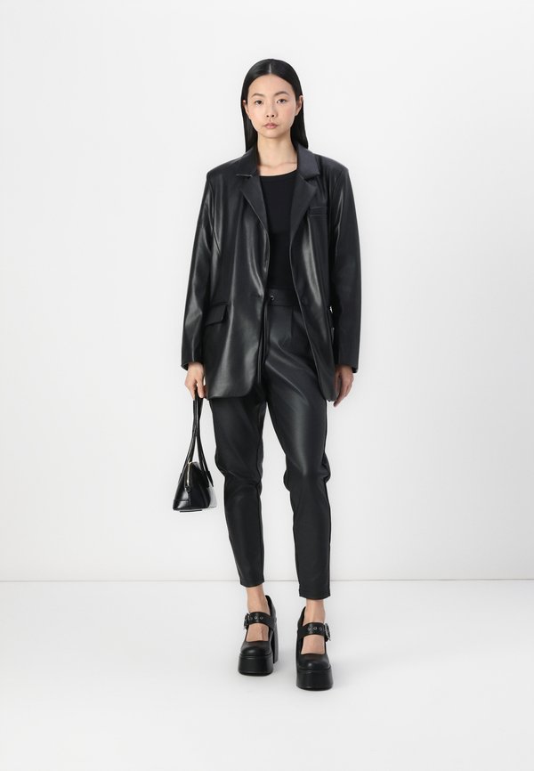ONLY ONLPOPTRASH EASY COATED PANT