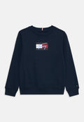 SCRIPT FLAG UNISEX Media 1