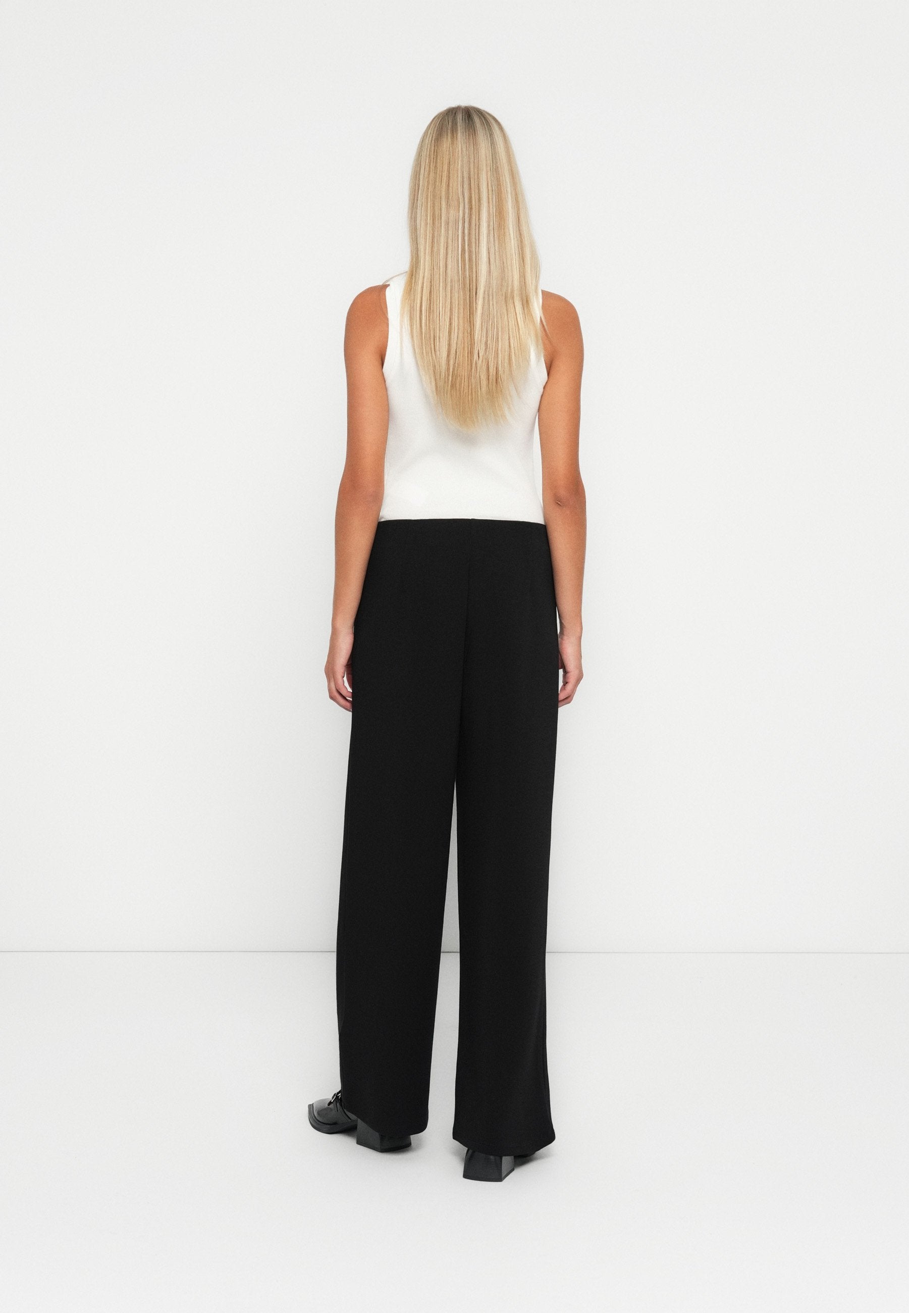 Object OBJANDREA PANT