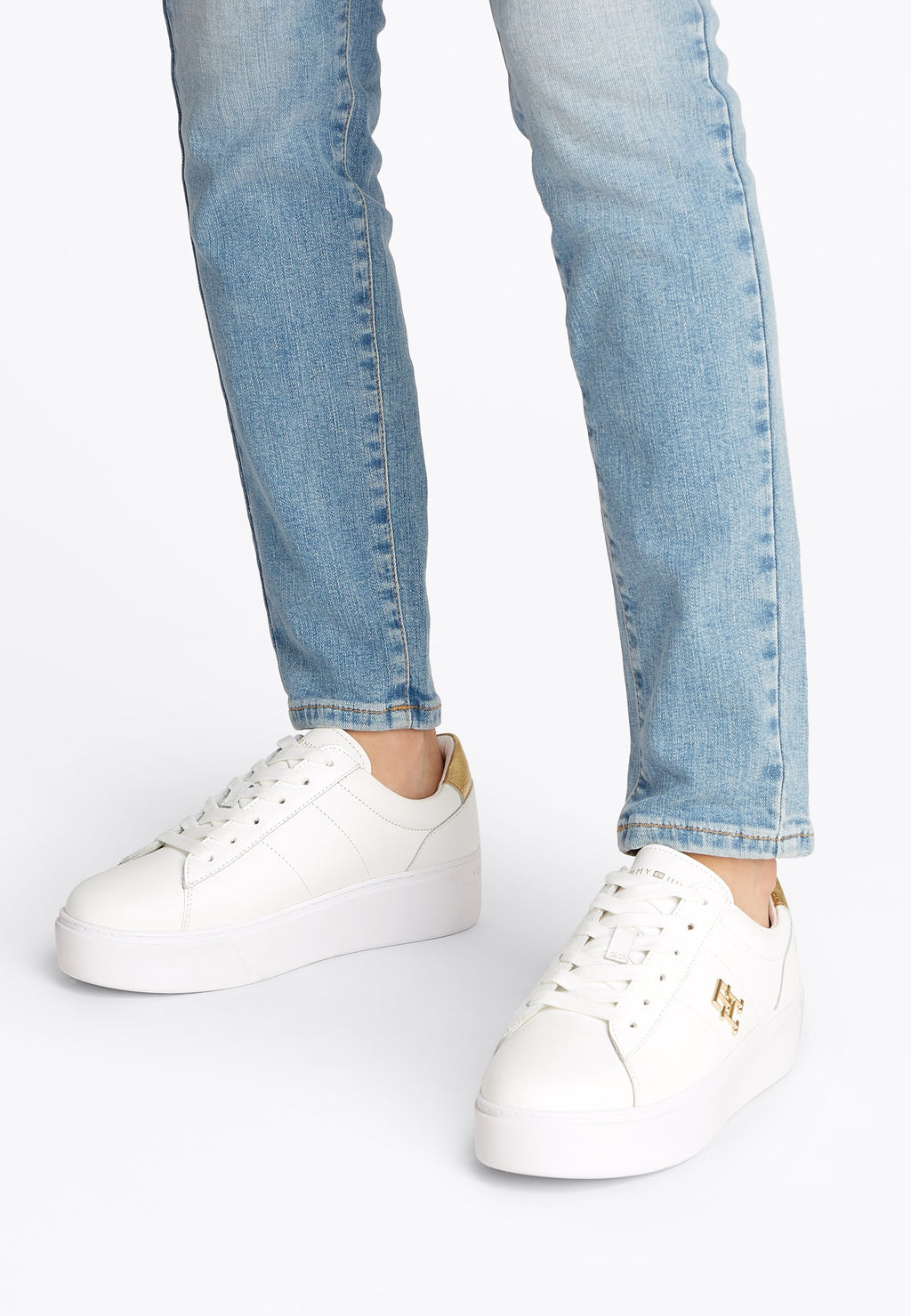 METALLIC HEEL LEATHER PLATFORM COURT TRAINERS Media 7