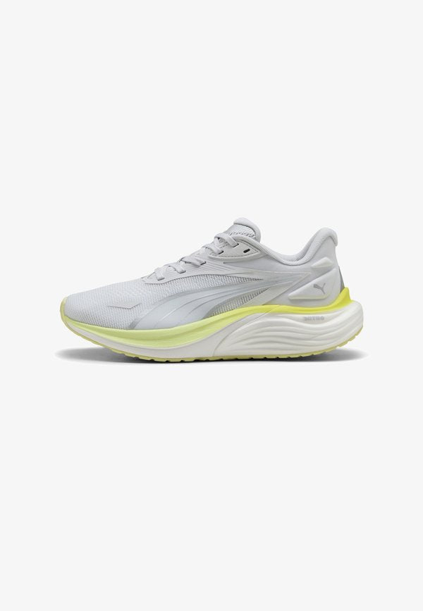 Puma ELECTRIFY NITRO 4 WN - Trail running shoes - silver mist-apple spritz