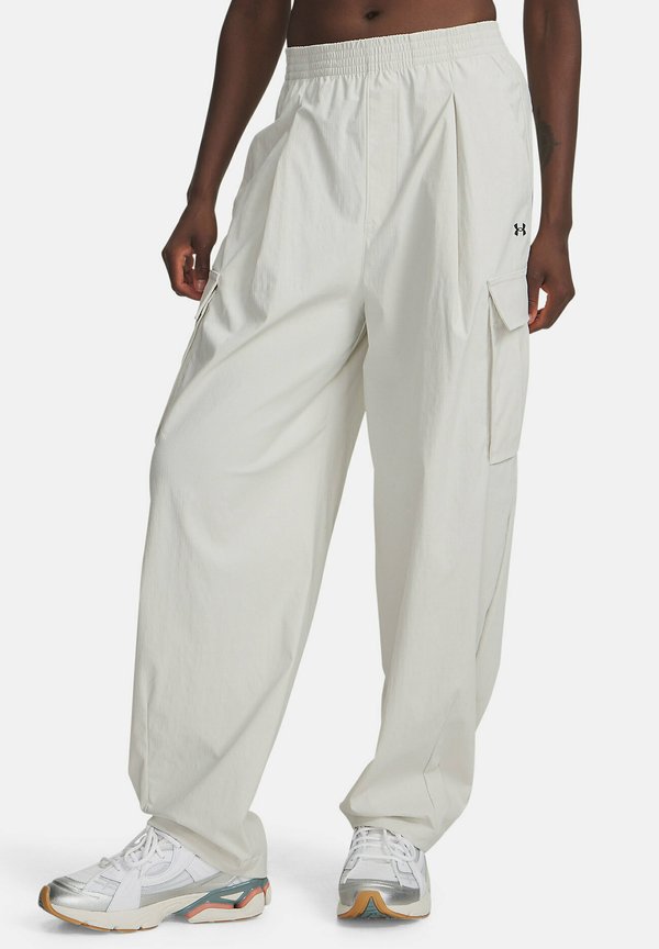 Under Armour Unstoppable woven ripstop