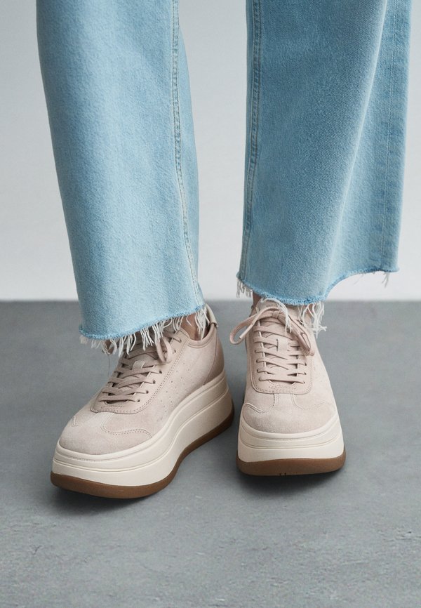 MICHAEL Michael Kors HAYES