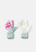 Torwarthandschuhe mit einem strukturierten Muster in Pink und Grau, einer weißen Handfläche und einem unterstützenden Handgelenkband in Hellblau.