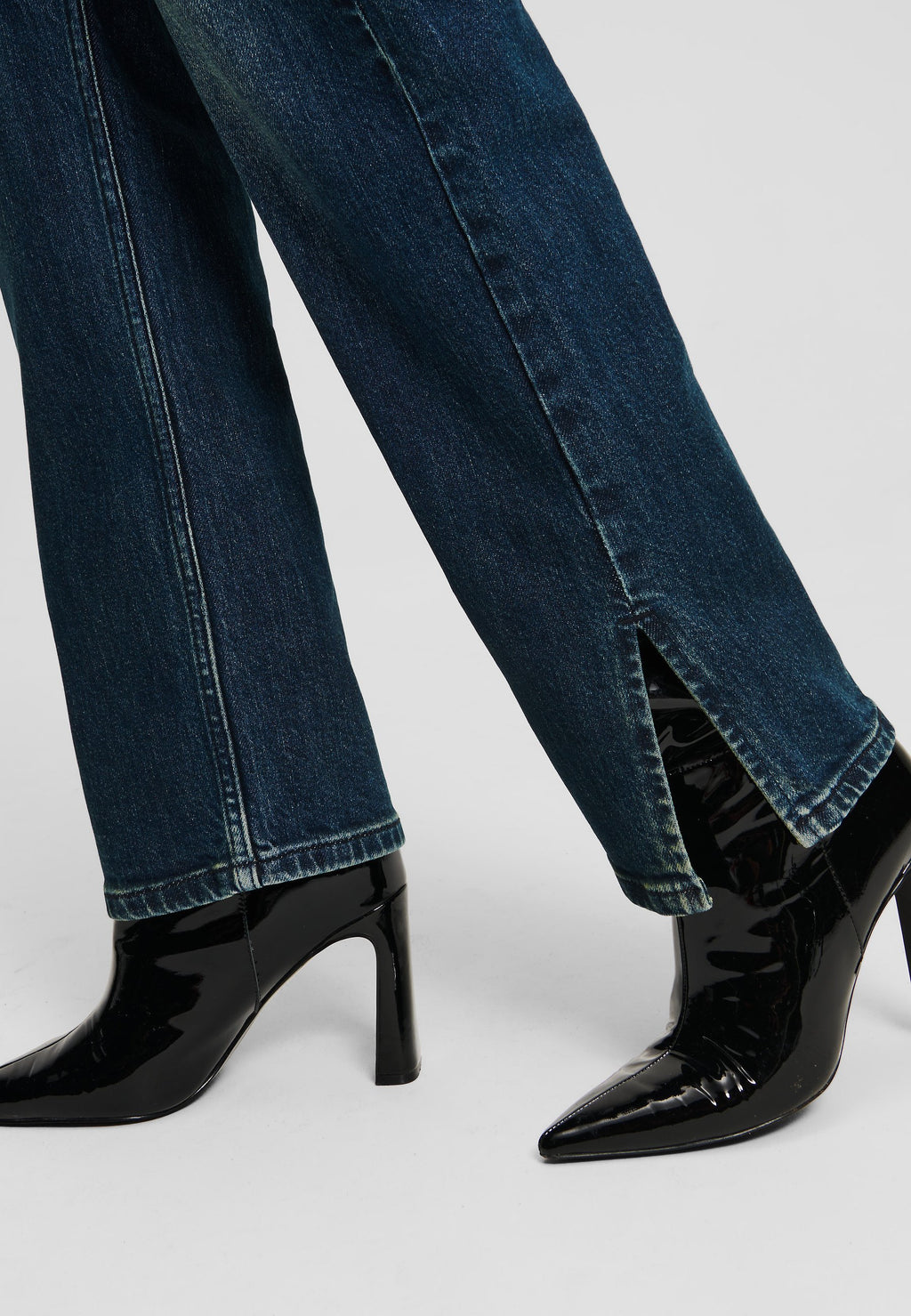 HIGH-RISE SPLIT-HEM STRAIGHT Media 5