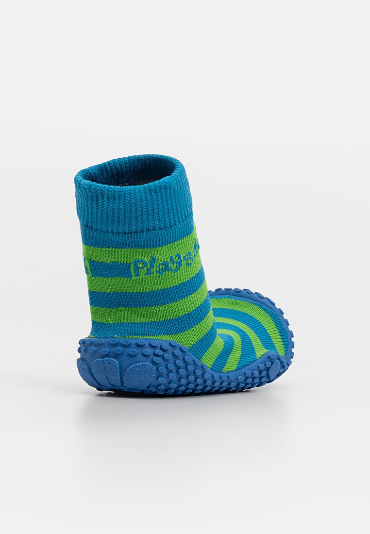 Playshoes