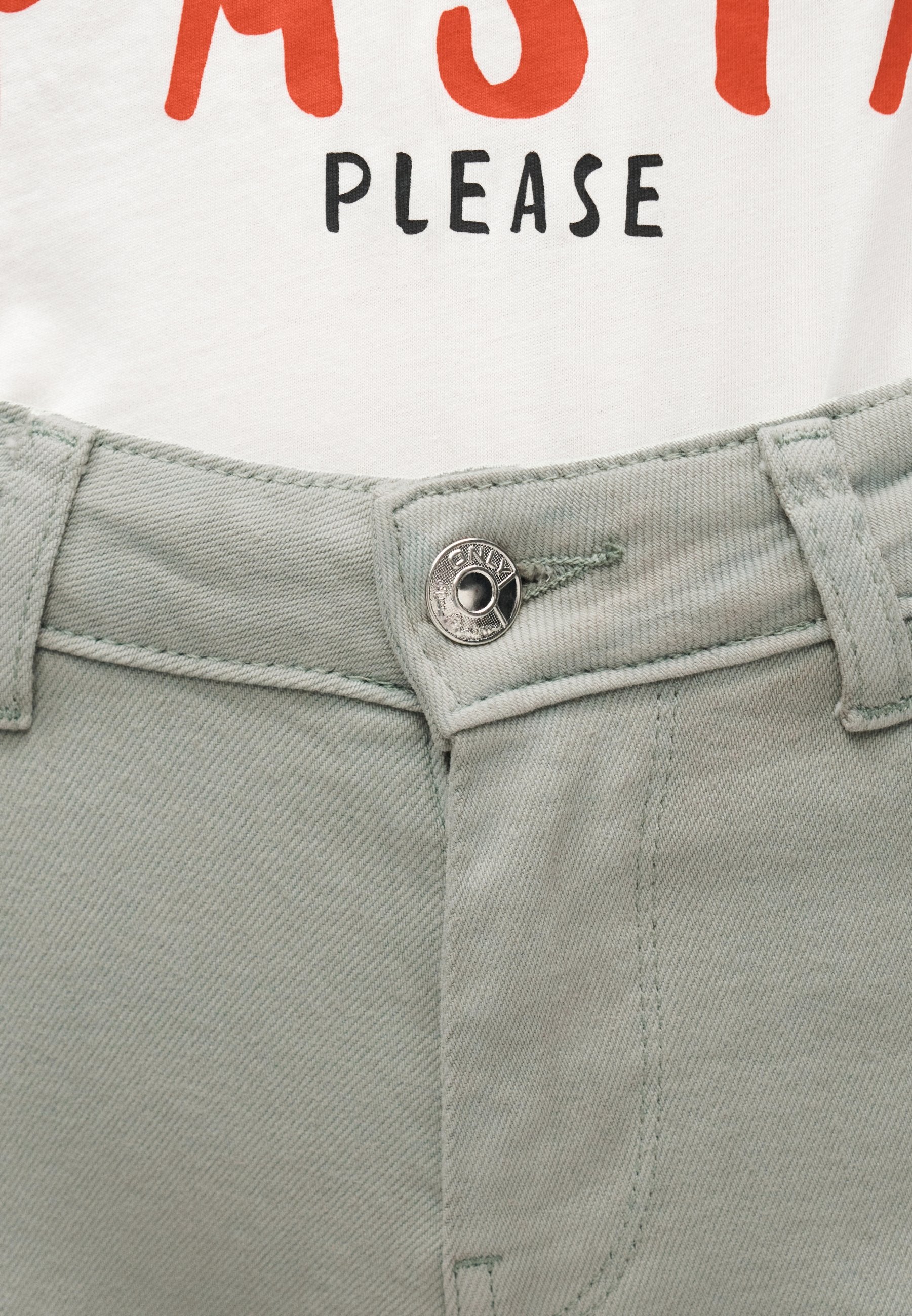 Wide-fit ONLJUDY Low waist Straight Fit Media 6