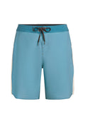 Blaue Badeshorts aus strukturiertem Stoff mit einem schwarzen Bund und einem braunen Kordelzug. Verfügt über Seitentaschen mit weißen Akzenten.