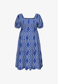 Vero Moda Curve Smock VMCROKAYA Midi - Day dress - dazzling blue