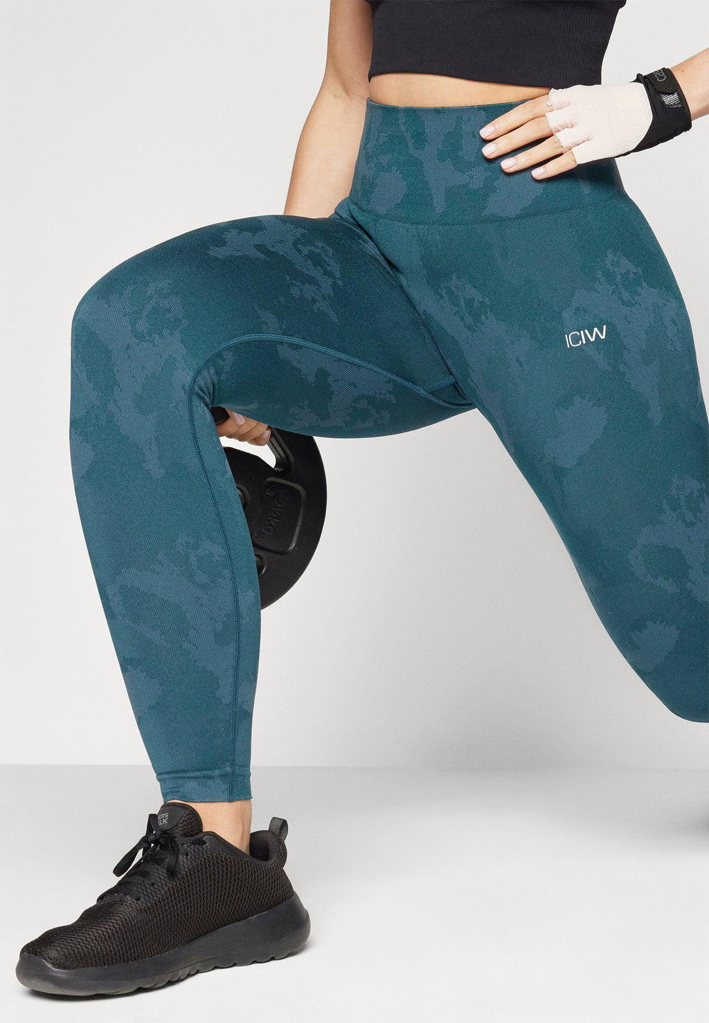 ICANIWILL CAMO SEAMLESS