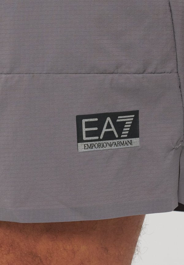 EA7 Emporio Armani