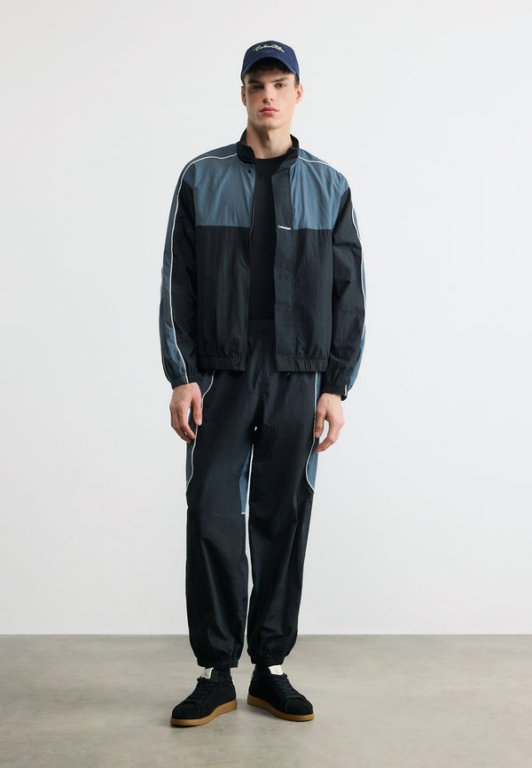 Calvin Klein COLORBLOCK JACKET COMMUTER