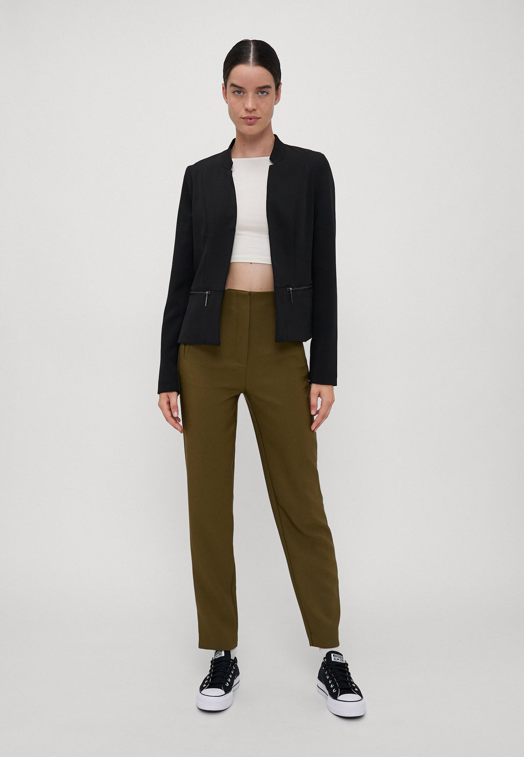 Anna Field Tall