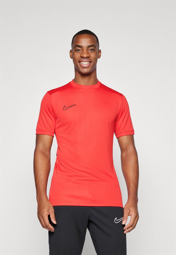 Nike Performance MEN'S SHORT SLEEVE SOCCER - Sports T-shirt - university red/black
