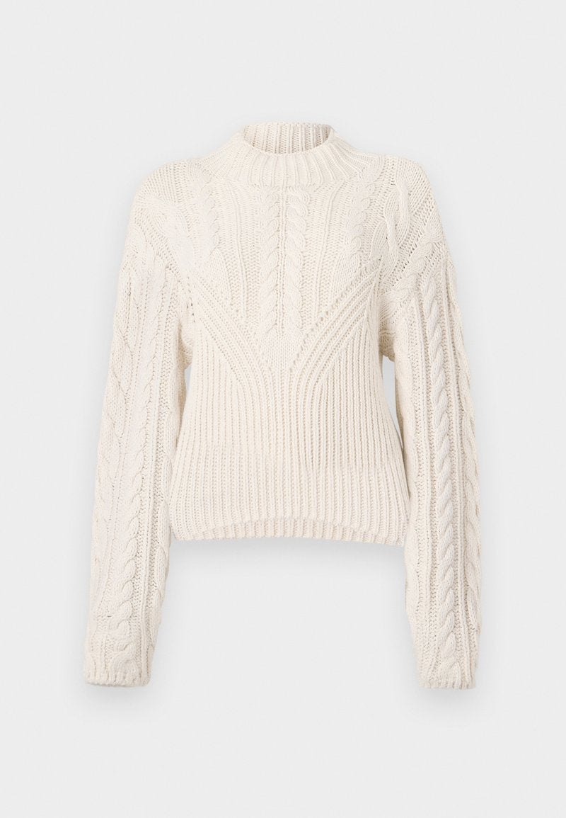 Cable knit Media 1