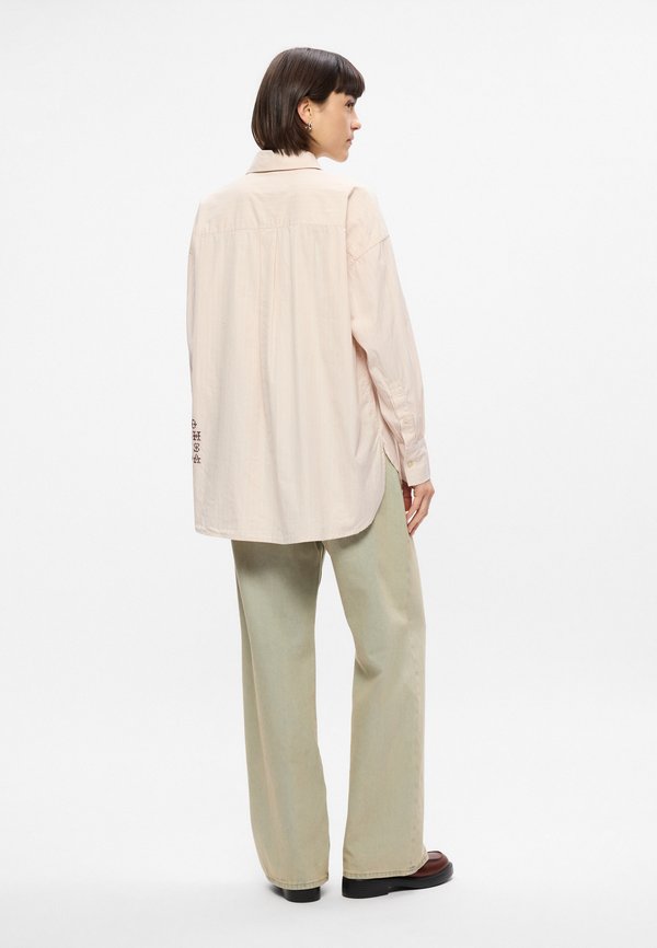 Scotch & Soda EMBROIDERY GIRLFRIEND SHIRT