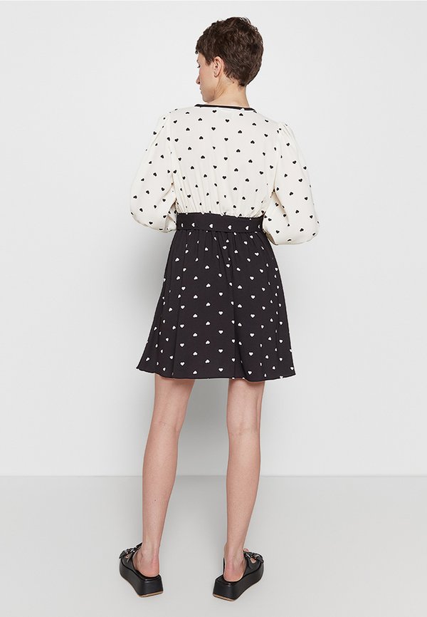 kate spade new york PERFECT HEART