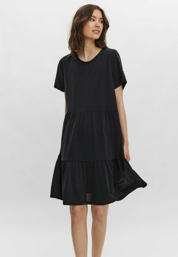 Vero Moda LOCKERES KURZARM  - Jersey dress - schwarz