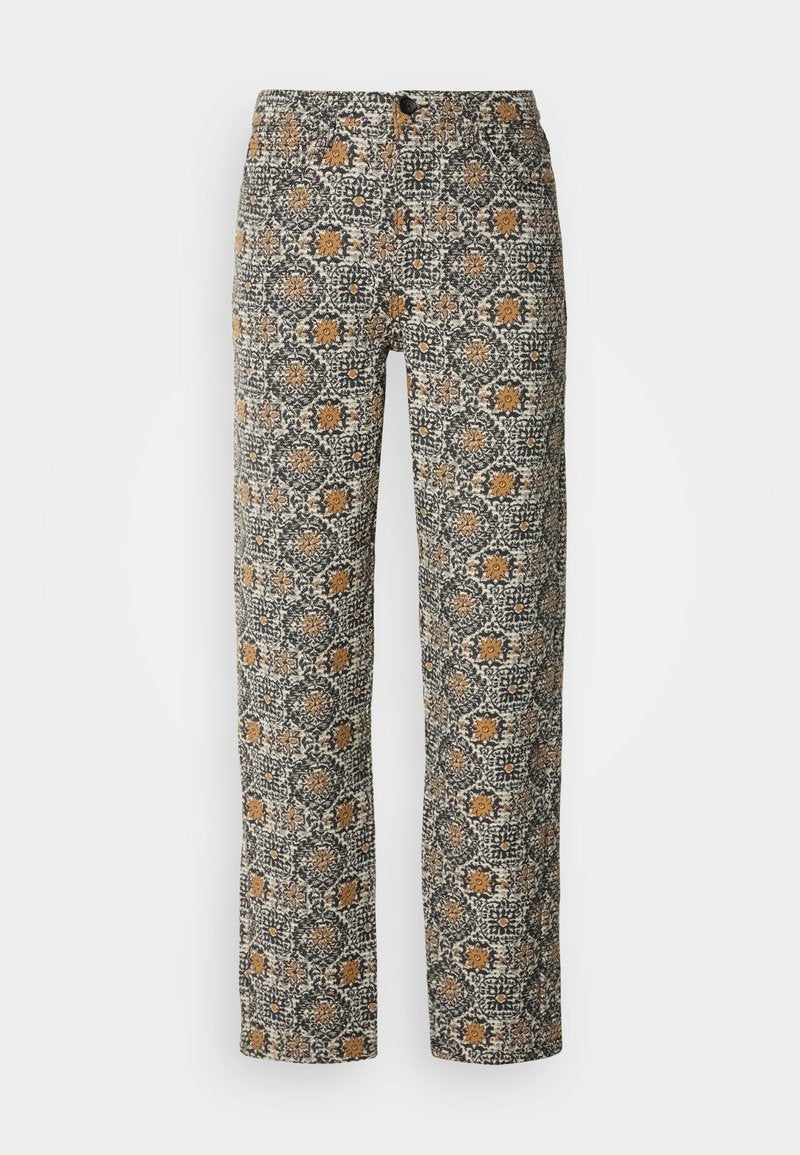 Blumenmuster-Hosen in Beige, Schwarz und Orange. Hergestellt aus leichtem Stoff, mit geradem Schnitt und Knopfverschluss.