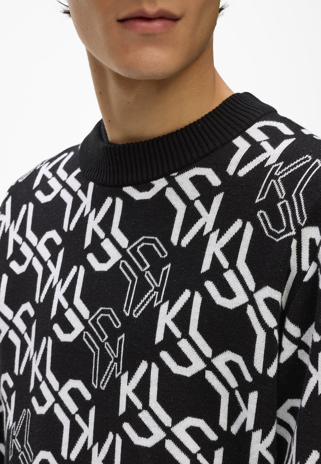 MONOGRAM Media 5